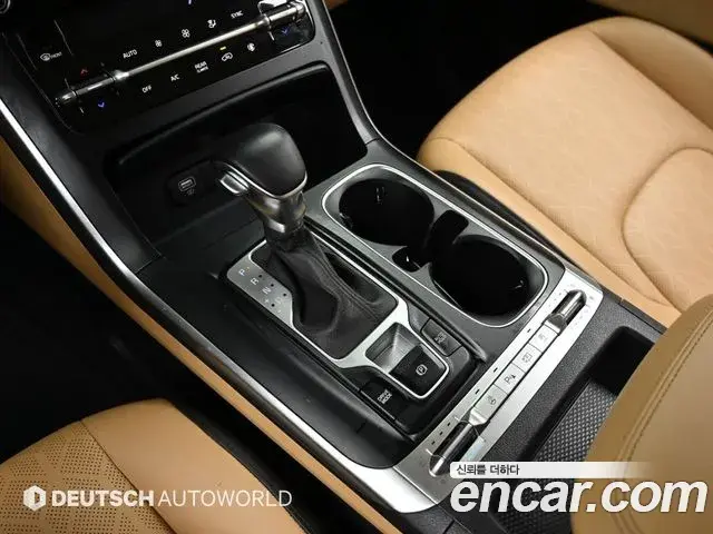 Kia Carnival 2022 — Фото 12/20