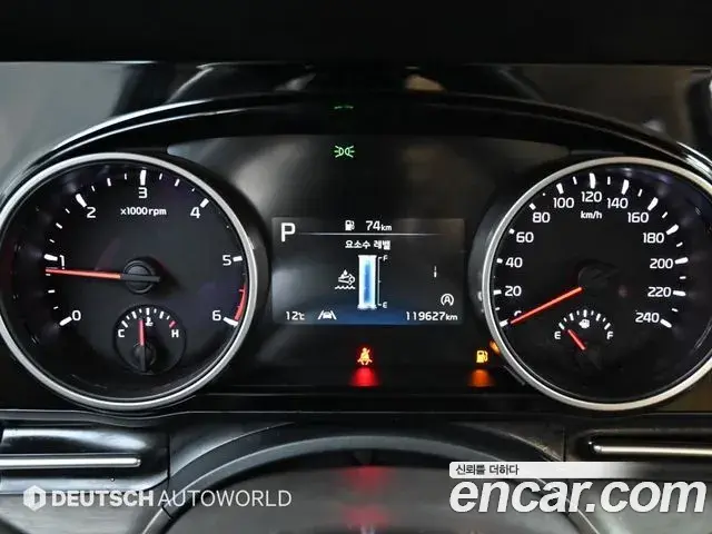 Kia Carnival 2022 — Фото 19/20