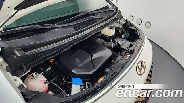 Hyundai Staria 2022 — Photo 11/20
