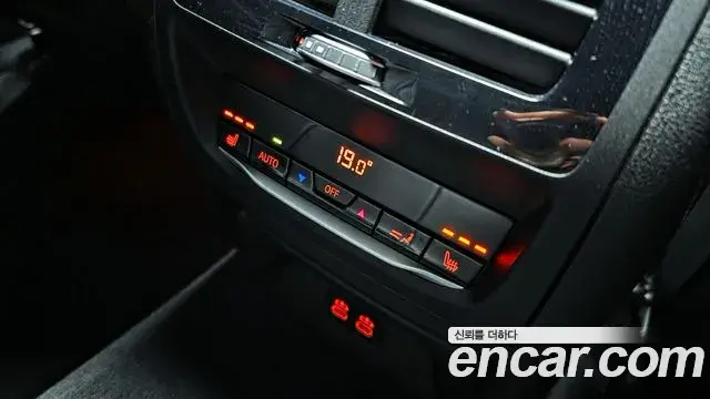 BMW X4 2020 — ფოტო 14/20