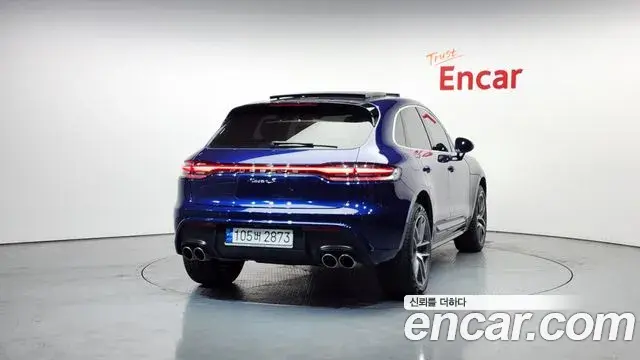 Porsche Macan 2022 — ფოტო 18/20