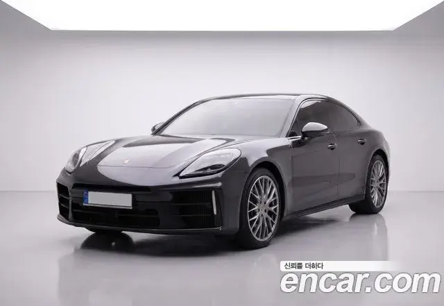 Porsche Panamera 2024 — Photo 1/20
