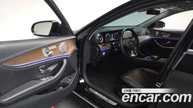Mercedes-Benz E-Class 2018 — Şəkil 7/20