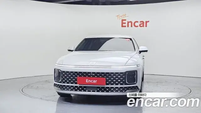 Hyundai Grandeur Hybrid 2023 — ფოტო 5/20