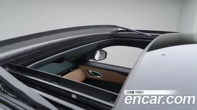 Land Rover Range Rover Velar 2024 — Şəkil 11/20