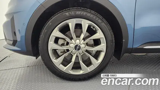 Kia Sorento 2023 — ფოტო 12/20