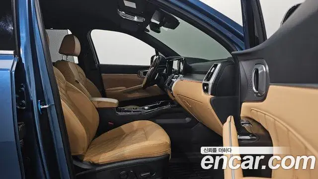 Kia Sorento 2023 — ფოტო 7/20