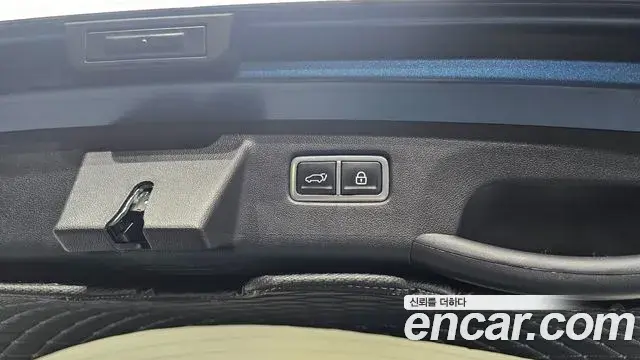 Kia Sorento 2023 — ფოტო 11/20