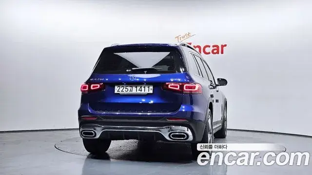 Mercedes-Benz GLB-Class 2020 — ფოტო 14/20