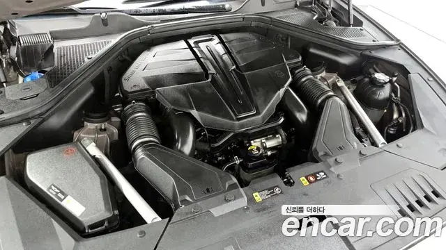 Genesis GV80 2020 — ფოტო 13/20