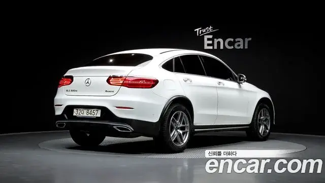 Mercedes-Benz GLC-Class 2018 — ფოტო 17/20