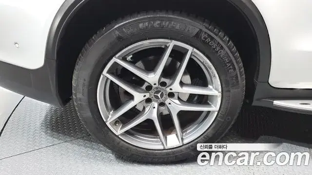 Mercedes-Benz GLC-Class 2018 — ფოტო 3/20