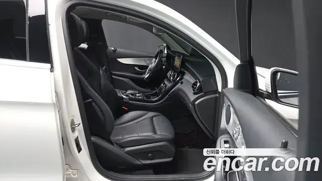 Mercedes-Benz GLC-Class 2018 — ფოტო 11/20