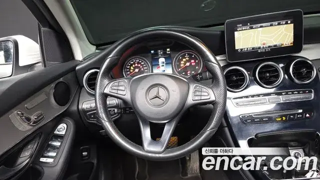 Mercedes-Benz GLC-Class 2018 — ფოტო 2/20