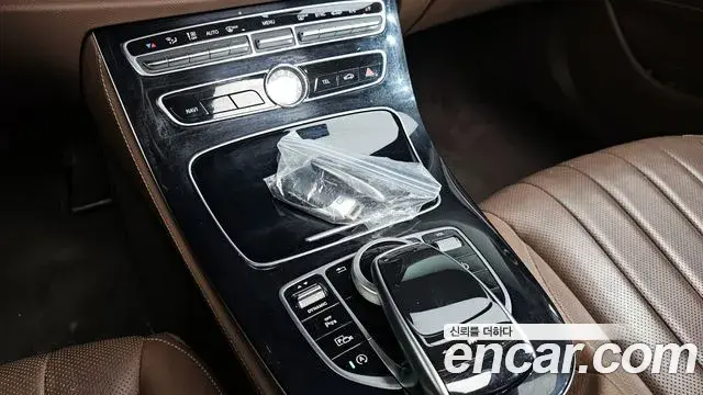 Mercedes-Benz E-Class 2018 — Şəkil 2/20