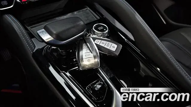 Renault Samsung Grand Koleos 2024 — Photo 13/20