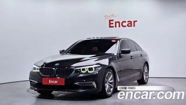 BMW 5 Series 2019 — ფოტო 5/20