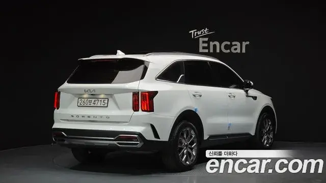 Kia Sorento 2022 — Фото 2/20