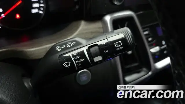 Kia Sorento 2022 — Фото 15/20