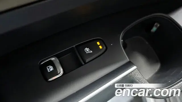 Kia Sorento 2022 — Фото 18/20