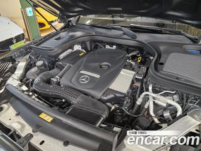 Mercedes-Benz GLC-Class 2019 — Photo 2/20
