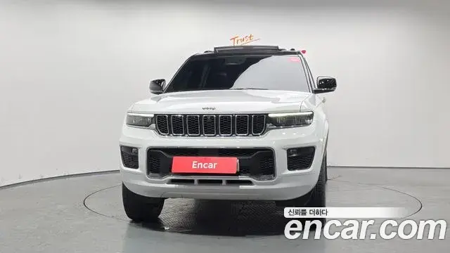 Jeep Grand Cherokee 2022 — Şəkil 15/20