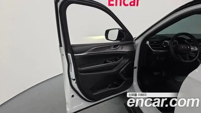 Jeep Grand Cherokee 2022 — Şəkil 7/20