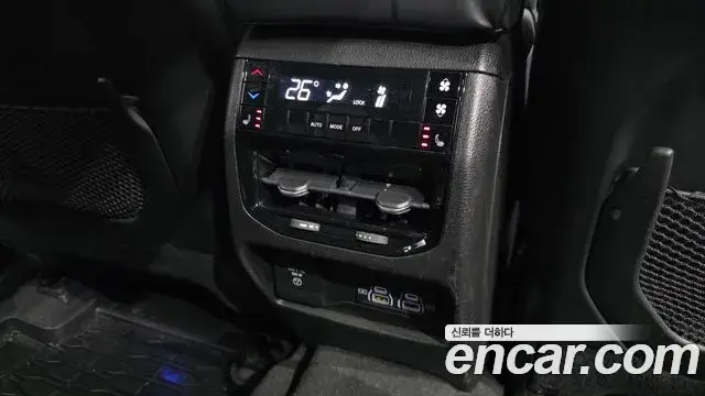 Jeep Grand Cherokee 2022 — Şəkil 9/20
