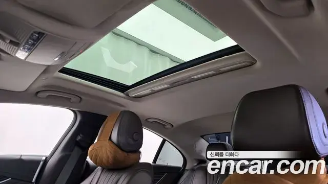 Mercedes-Benz CLS-Class 2019 — Photo 12/20