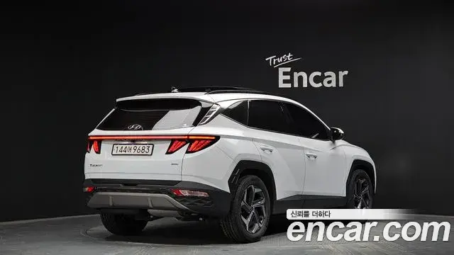 Hyundai Tucson Hybrid 2023 — ფოტო 10/20