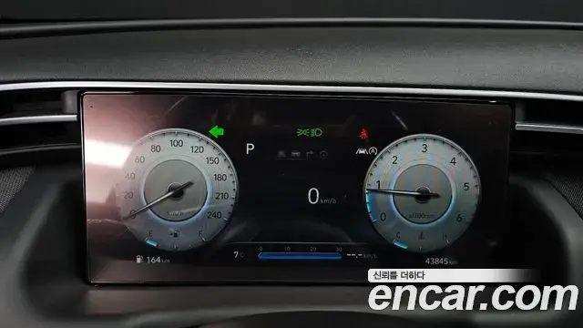 Hyundai Tucson Hybrid 2023 — ფოტო 14/20
