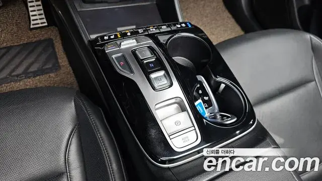 Hyundai Tucson Hybrid 2023 — ფოტო 16/20