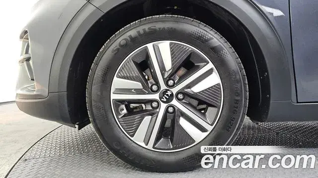 Kia Niro 2019 — ფოტო 10/20