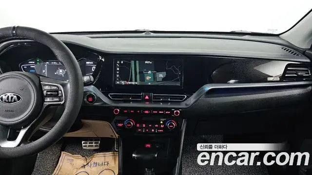 Kia Niro 2019 — ფოტო 11/20