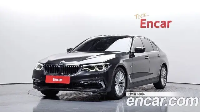 BMW 5 Series 2018 — Фото 1/20