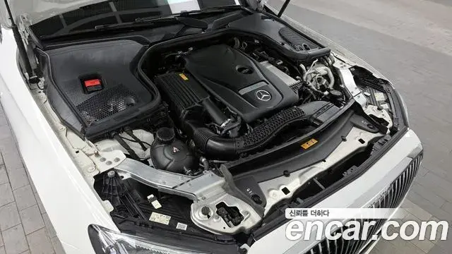 Mercedes-Benz E-Class 2022 — Фото 6/20