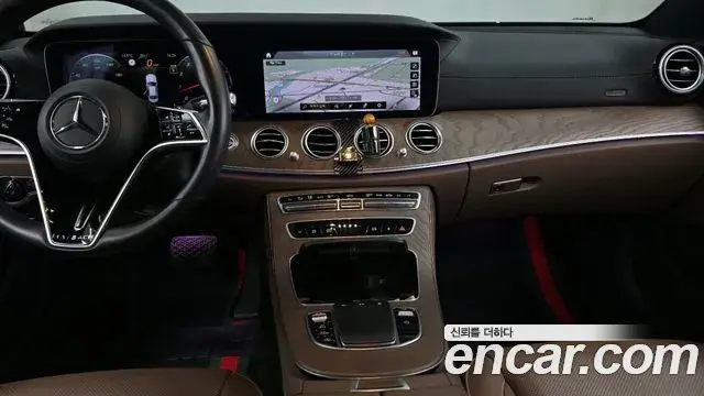 Mercedes-Benz E-Class 2022 — Фото 14/20