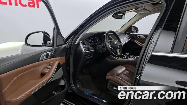 BMW X7 2022 — Photo 4/20
