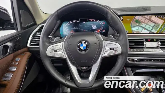 BMW X7 2022 — Photo 3/20