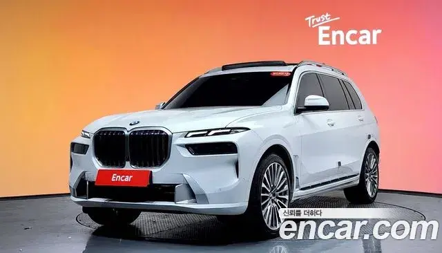 BMW X7 2023 — ფოტო 6/20