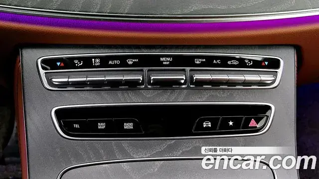 Mercedes-Benz CLS-Class 2022 — Photo 8/20