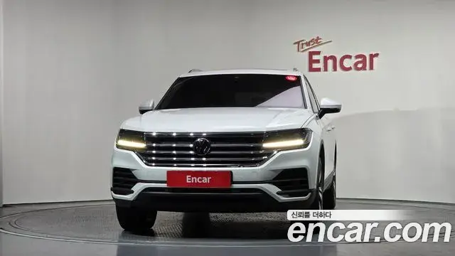 Volkswagen Touareg 2020 — Photo 16/20