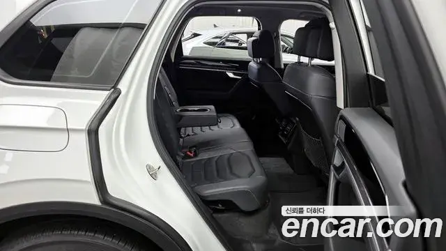 Volkswagen Touareg 2020 — Photo 3/20