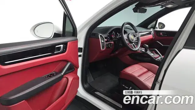 Porsche Cayenne 2021 — Şəkil 14/20