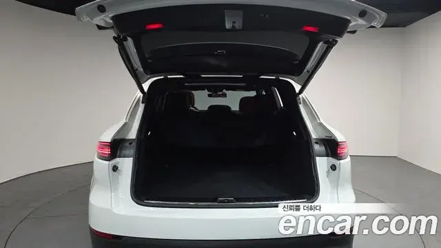 Porsche Cayenne 2021 — Şəkil 15/20