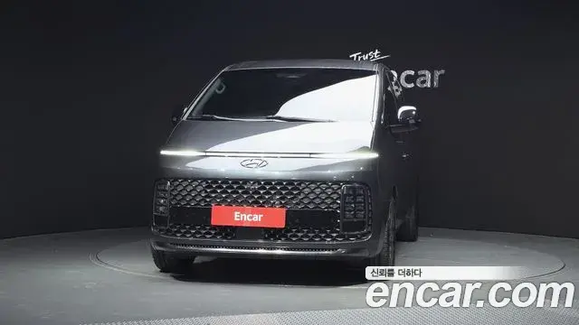 Hyundai Staria 2021 — Фото 3/20