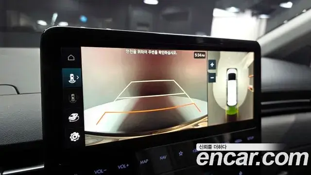 Hyundai Staria 2021 — Фото 15/20