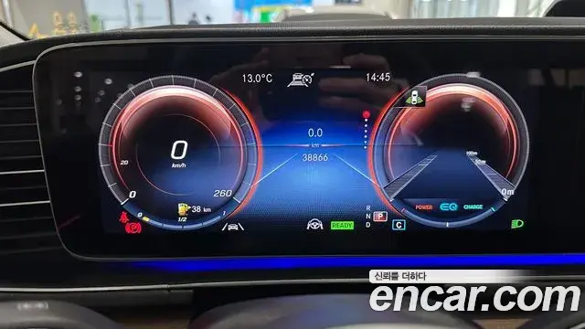 Mercedes-Benz GLE-Class 2021 — ფოტო 15/19