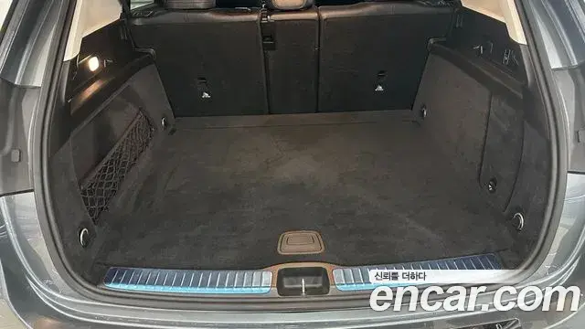 Mercedes-Benz GLE-Class 2021 — ფოტო 18/19