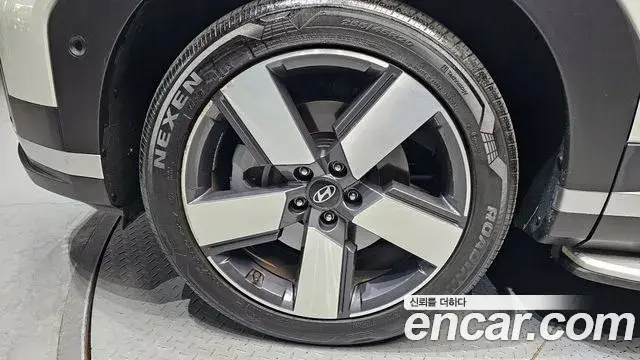Hyundai Santa Fe 2024 — ფოტო 6/20